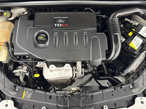 2016-Ford-Figo-14-TDCi-Ambiente image:11