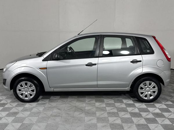 2016-Ford-Figo-14-TDCi-Ambiente image:17