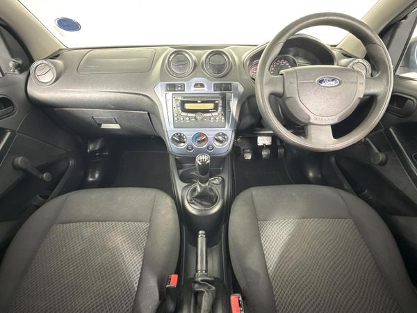 2016-Ford-Figo-14-TDCi-Ambiente image:1