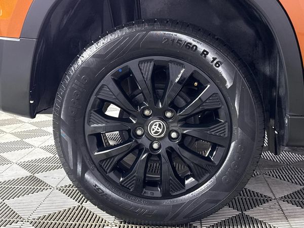 2022-Toyota-Urban-Cruiser-15-Xs image:7
