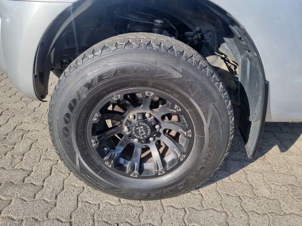2012-Ford-Ranger-22-TDCi-XL-Double-Cab image:14