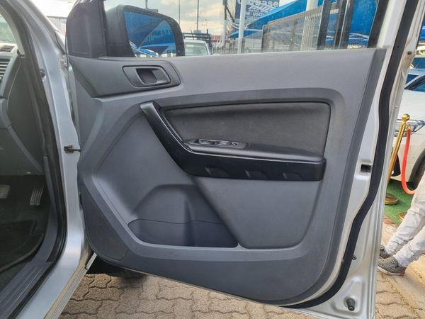 2012-Ford-Ranger-22-TDCi-XL-Double-Cab image:8