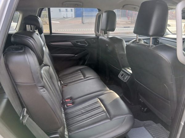 2023-Isuzu-Mu-x-30D-LS-4x4-Auto image:6