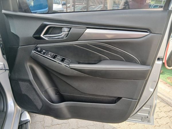 2023-Isuzu-Mu-x-30D-LS-4x4-Auto image:7