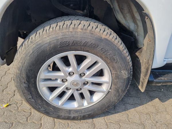 2014-Toyota-Hilux-30-D-4D-Raider-Xtra-Cab-4x4 image:13