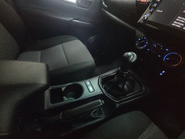 2021-Toyota-Hilux-Hilux-Double-Cab-24GD6-4X4-RAI-MT image:16