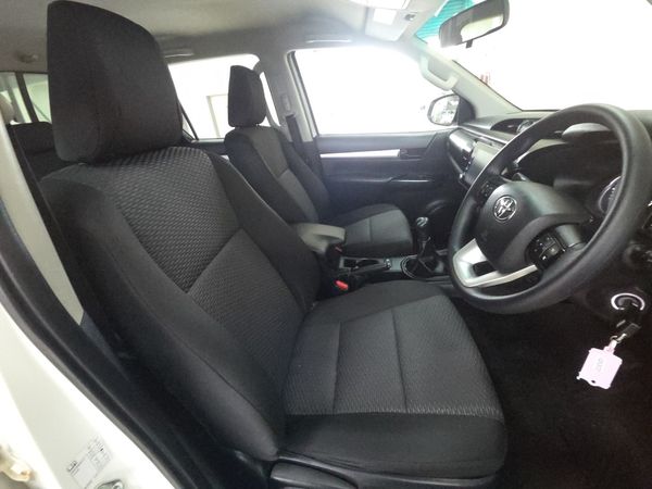 2021-Toyota-Hilux-Hilux-Double-Cab-24GD6-4X4-RAI-MT image:19