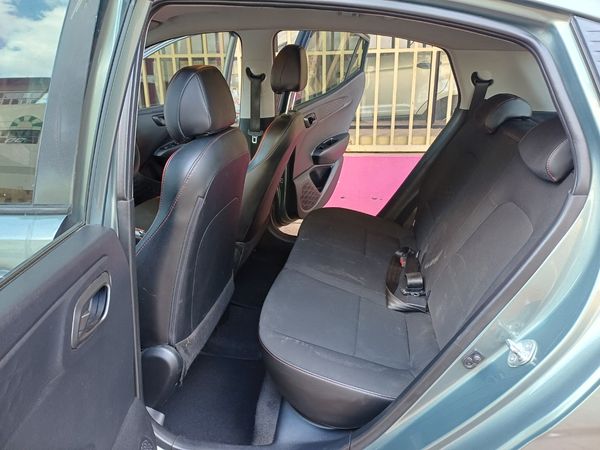 2024-Hyundai-Grand-i10-10-Fluid image:11