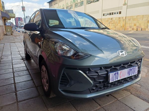 2024-Hyundai-Grand-i10-10-Fluid image:1