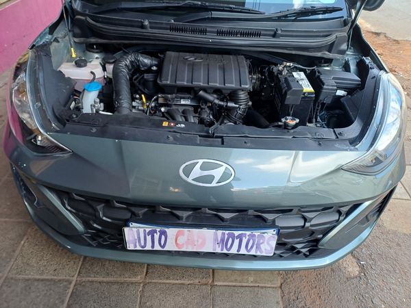 2024-Hyundai-Grand-i10-10-Fluid image:3