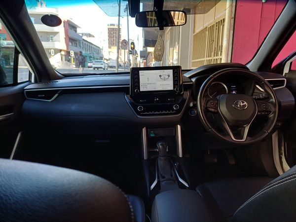 2024-Toyota-Corolla-Cross-18-XS-Hybrid image:16
