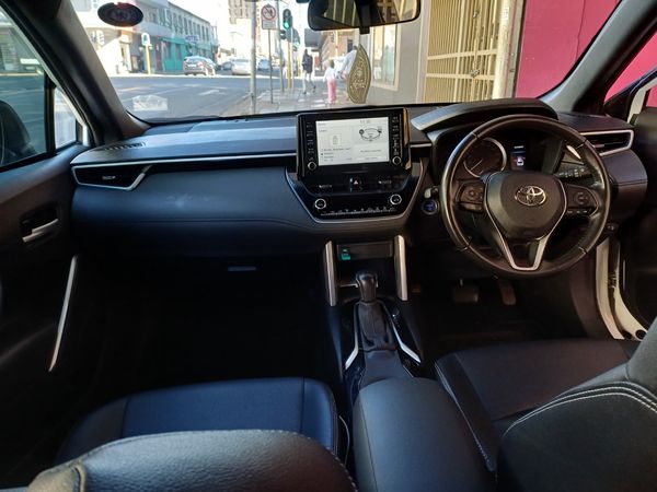 2024-Toyota-Corolla-Cross-18-XS-Hybrid image:19