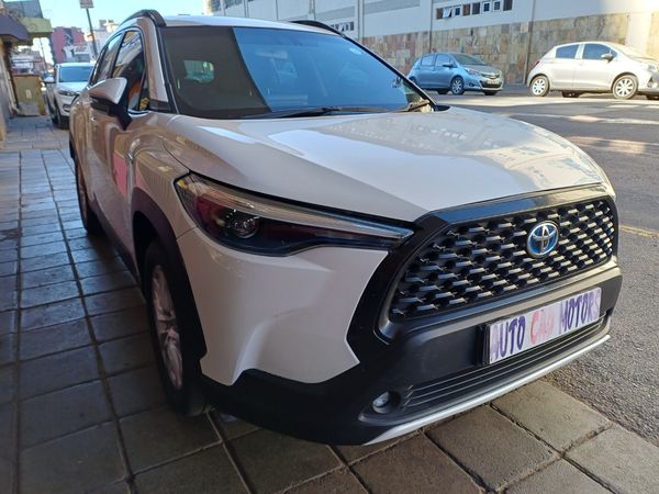 2024-Toyota-Corolla-Cross-18-XS-Hybrid image:3