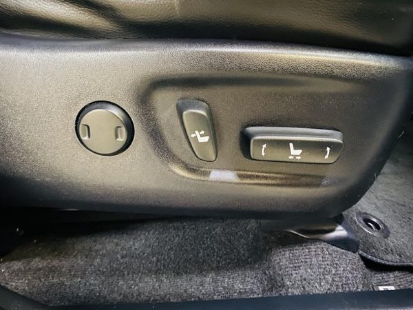 2015-Toyota-RAV4-22-D-VX-Auto image:15