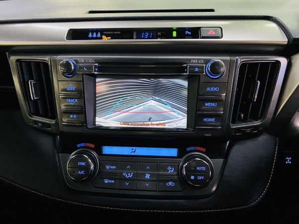 2015-Toyota-RAV4-22-D-VX-Auto image:19