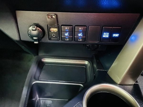 2015-Toyota-RAV4-22-D-VX-Auto image:20