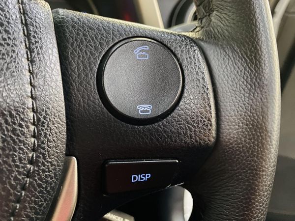 2015-Toyota-RAV4-22-D-VX-Auto image:24