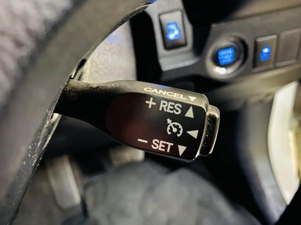 2015-Toyota-RAV4-22-D-VX-Auto image:25
