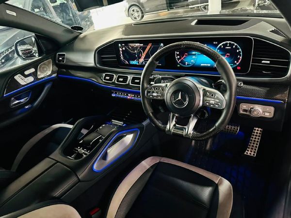 2021-Mercedes-AMG-GLE-63-S-AMG-Coupe-4Matic image:3
