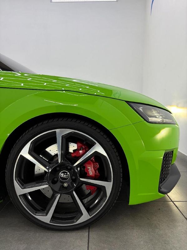 2022-Audi-TT-RS-Coupe-quattro-Auto-294kW image:18