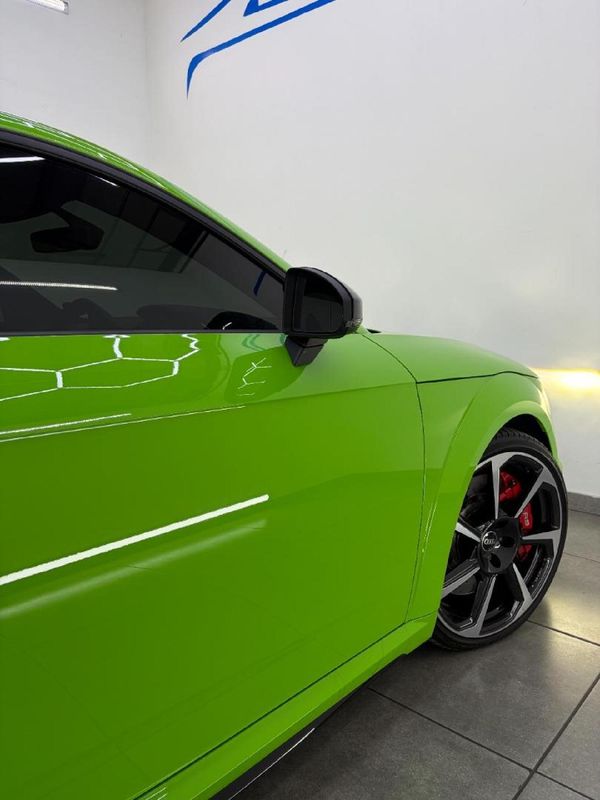 2022-Audi-TT-RS-Coupe-quattro-Auto-294kW image:5