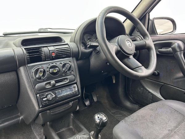 2005-Opel-Corsa-Lite-Plus image:7