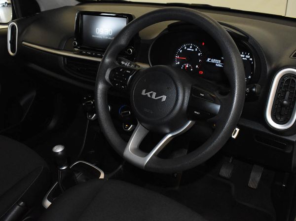 2022-Kia-Picanto-10-Street image:13