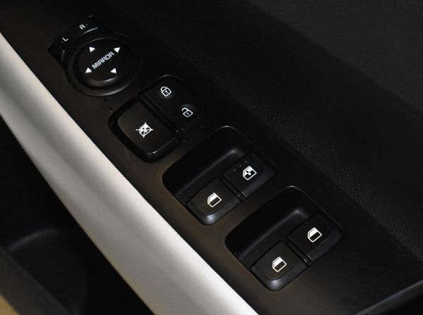 2022-Kia-Picanto-10-Street image:20