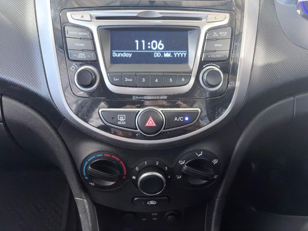 2017-Hyundai-Accent-16-GLS-Fluid-Auto image:11