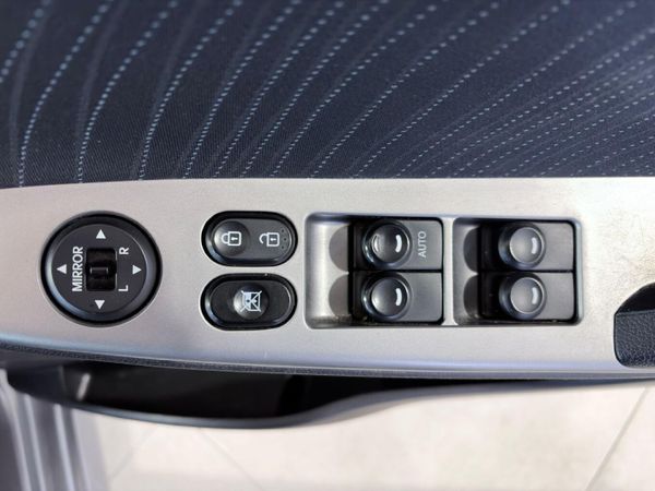 2017-Hyundai-Accent-16-GLS-Fluid-Auto image:20