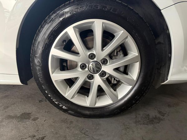 2016-Volkswagen-Jetta-GP-14-TSI-Comfortline-Auto image:10