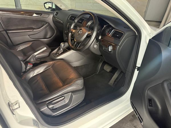 2016-Volkswagen-Jetta-GP-14-TSI-Comfortline-Auto image:11