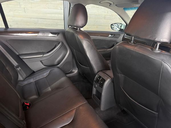 2016-Volkswagen-Jetta-GP-14-TSI-Comfortline-Auto image:6
