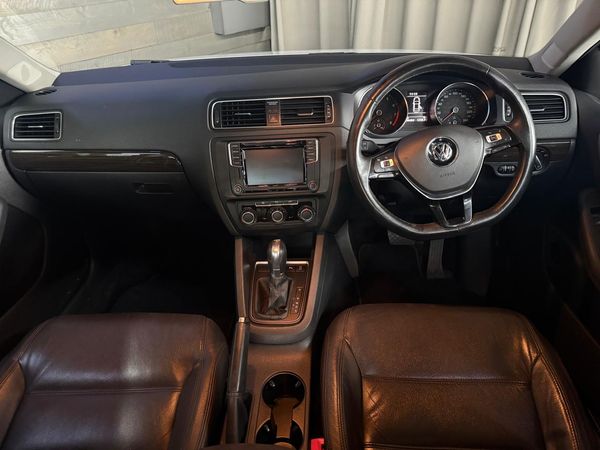 2016-Volkswagen-Jetta-GP-14-TSI-Comfortline-Auto image:7