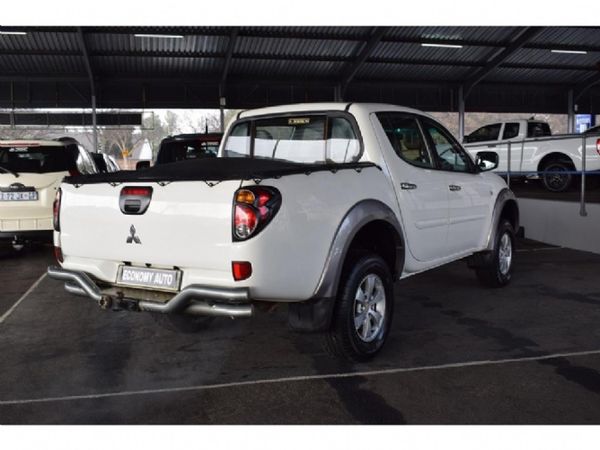 2011-Mitsubishi-Triton-24-MPi-Double-Cab image:6