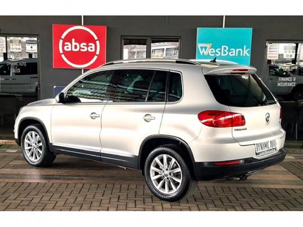 2012-Volkswagen-Tiguan-20-TDI-Sport-Style-4Motion-Auto image:4