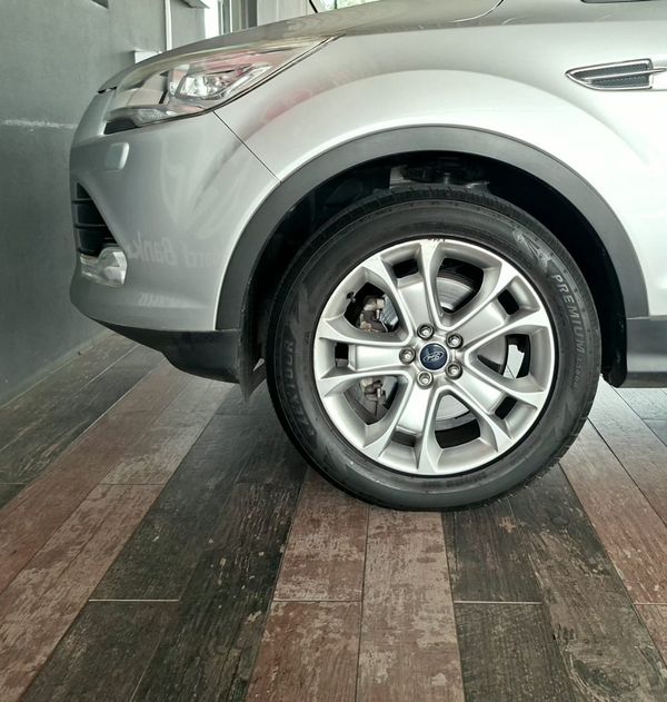 2016-Ford-Kuga-20-TDCi-Titanium-AWD-Auto image:7