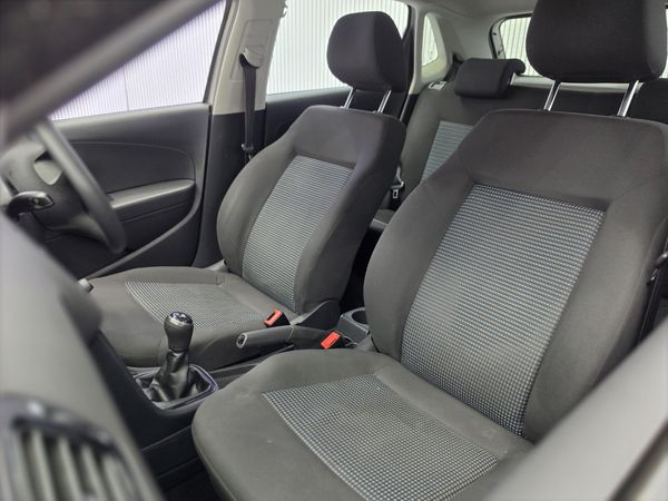 2020-Volkswagen-Polo-Vivo-14-Trendline-5-dr image:12
