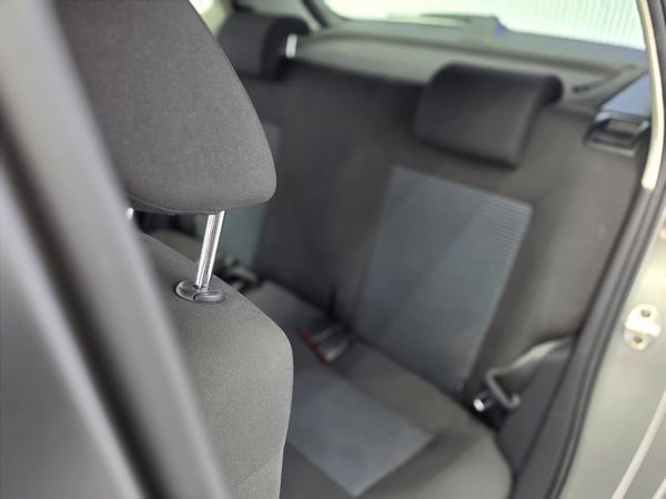 2020-Volkswagen-Polo-Vivo-14-Trendline-5-dr image:14