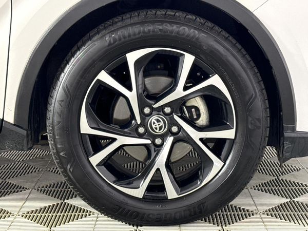 2020-Toyota-C-HR-12T-Plus-Auto image:5