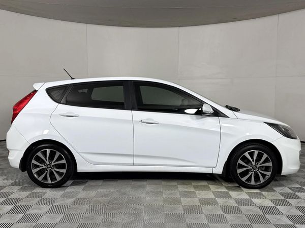2018-Hyundai-Accent-16-Fluid-5-dr image:10