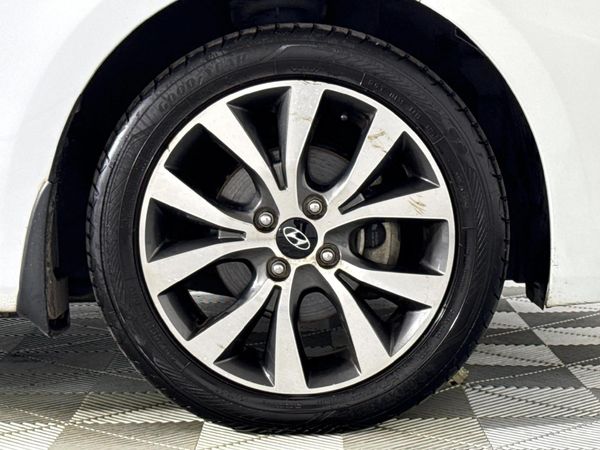 2018-Hyundai-Accent-16-Fluid-5-dr image:4