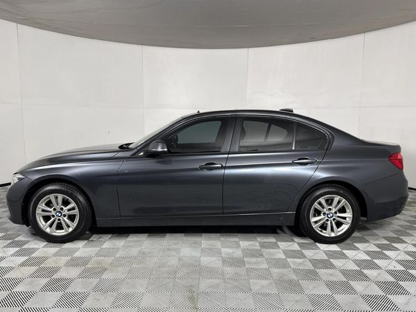 2017-BMW-3-Series-318i-Luxury-Line-Auto image:16