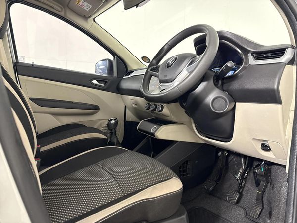 2023-Renault-Triber-10-Intens image:9
