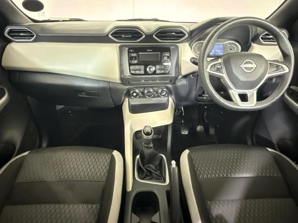 2024-Nissan-Magnite-10T-Visia image:1