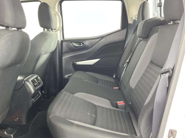 2025-Nissan-Navara-25-DDTi-SE-Plus-Auto-Double-Cab image:3