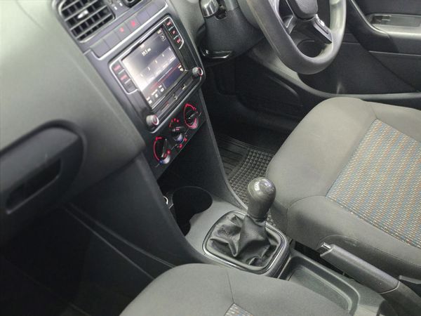 2024-Volkswagen-Polo-Vivo-14-Trendline-5-dr image:10