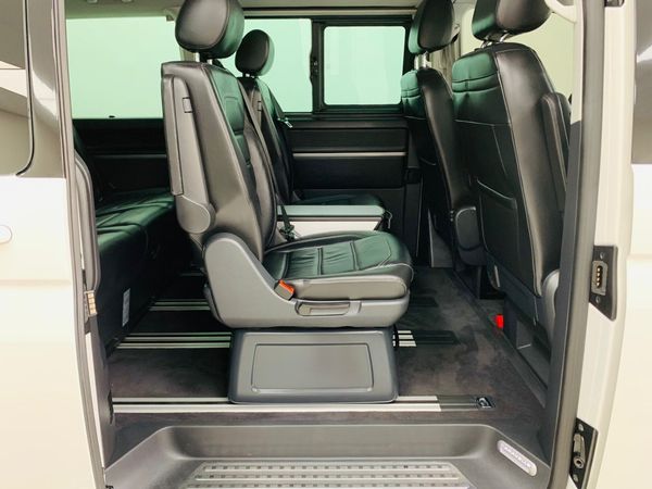 2023-Volkswagen-Caravelle-T61-20-BiTDI-Highline-Auto-4Motion-146kW image:10
