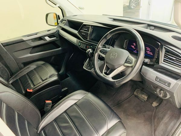 2023-Volkswagen-Caravelle-T61-20-BiTDI-Highline-Auto-4Motion-146kW image:3