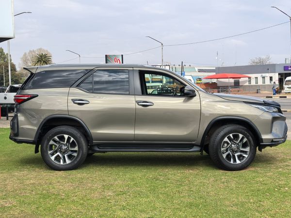 2024-Toyota-Fortuner-24-GD-6-RB-Auto image:10